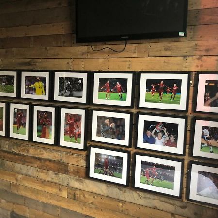 Liverpool Party Pad Hotel ภายนอก รูปภาพ