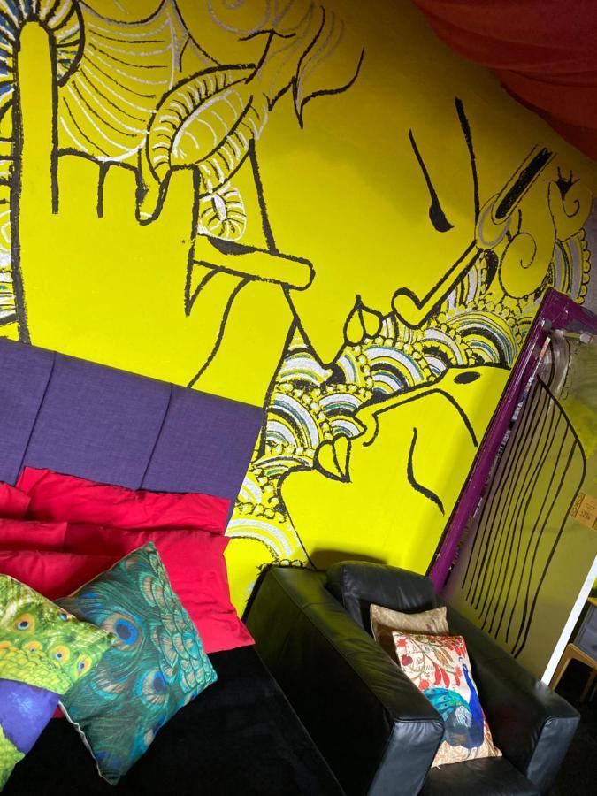 Liverpool Party Pad Hotel ภายนอก รูปภาพ