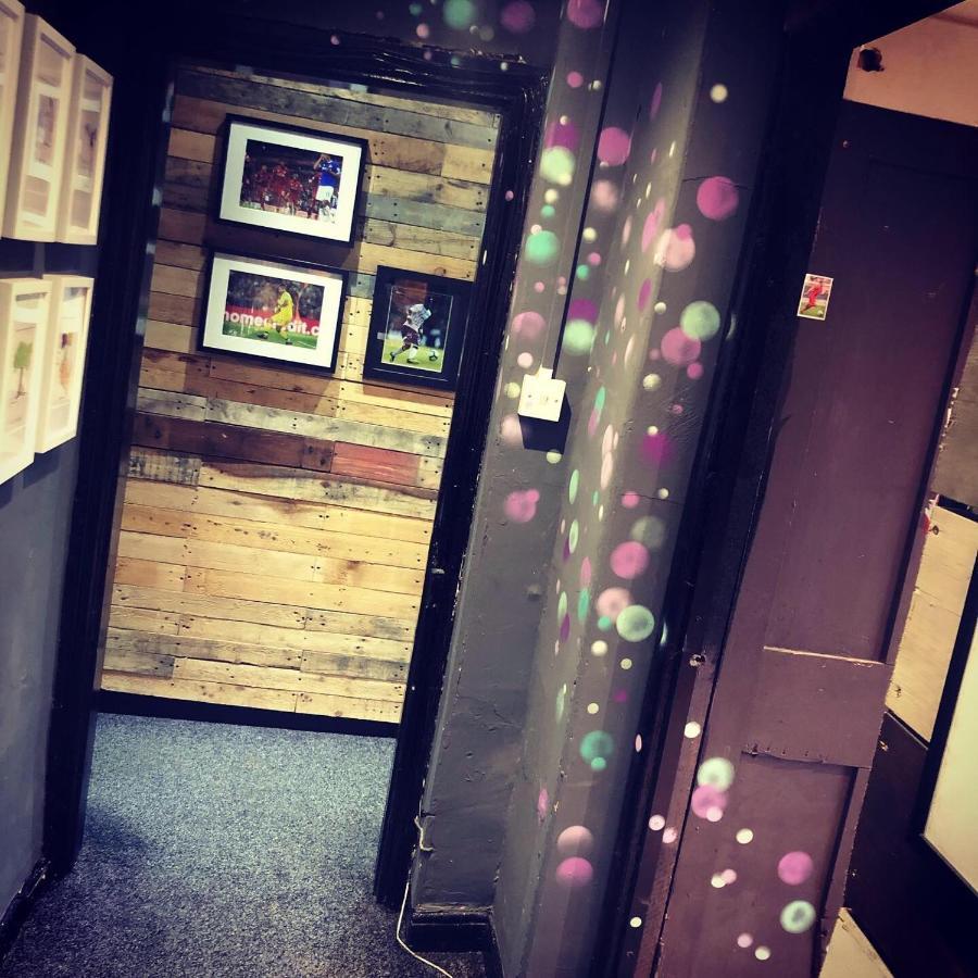Liverpool Party Pad Hotel ภายนอก รูปภาพ