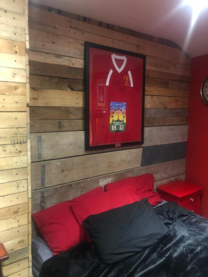 Liverpool Party Pad Hotel ภายนอก รูปภาพ